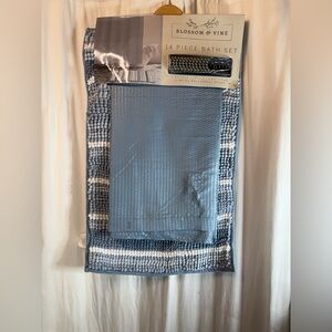 Blossom & Vine Blue Bath Set